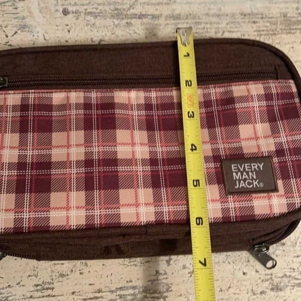 EUC Every Man Jack toiletry plaid bag​​​​​​​​​​​​​​​